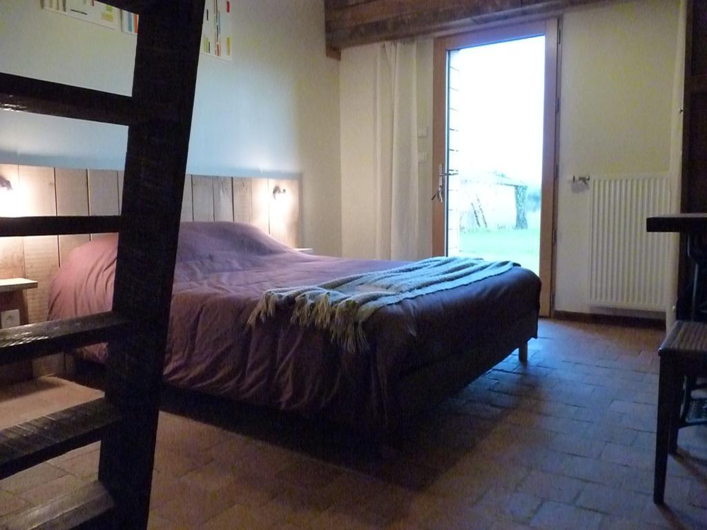 Chambres D'Hotes Le Chateau Rouge Saint-Germain-sur-Moine Eksteriør bilde