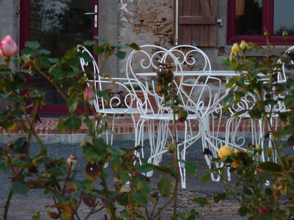 Chambres D'Hotes Le Chateau Rouge Saint-Germain-sur-Moine Eksteriør bilde